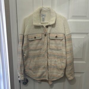 Arizona Jean Company Women's Cream and Pale Pink Teddy Shacket